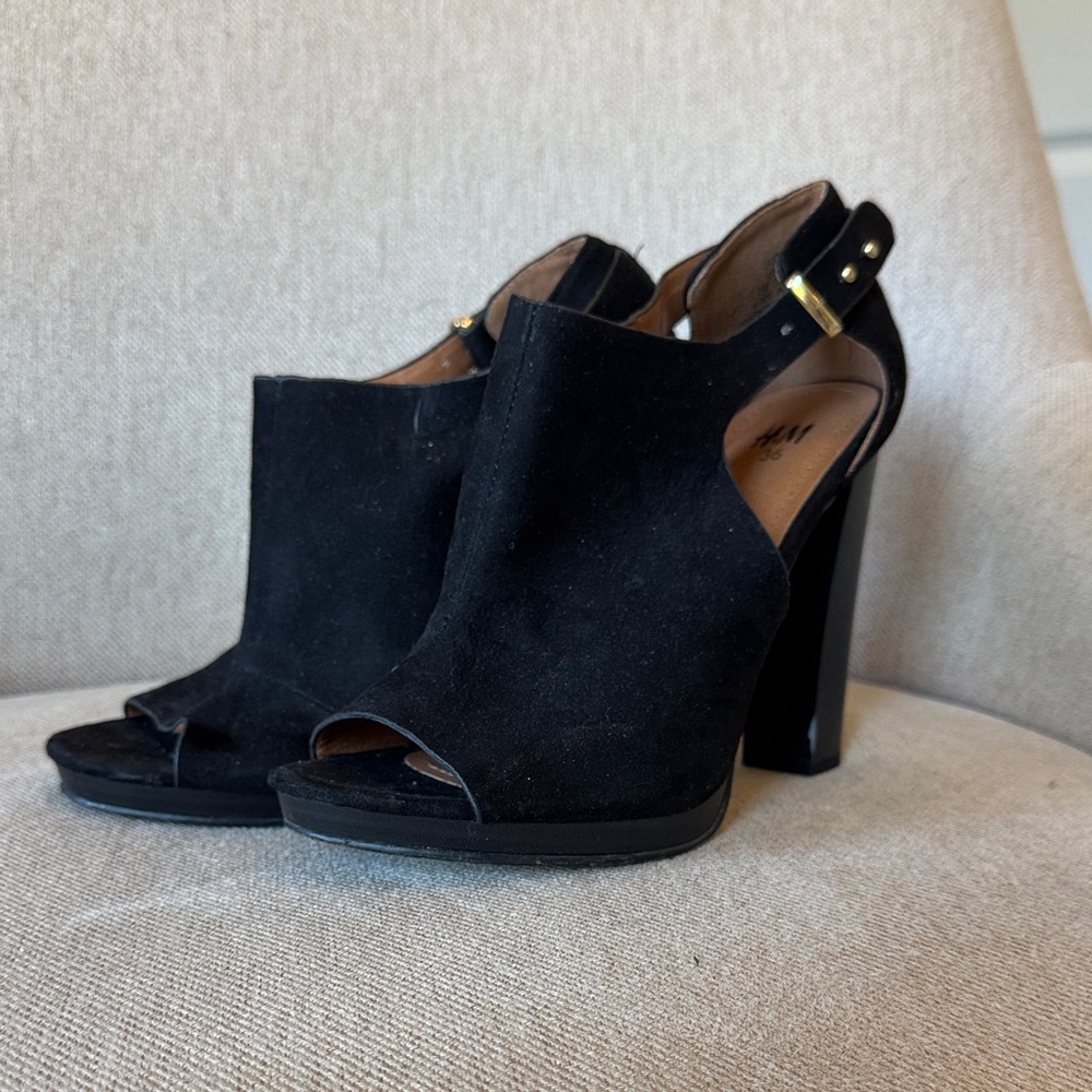 Elegant Black Women's Heeled Sandals